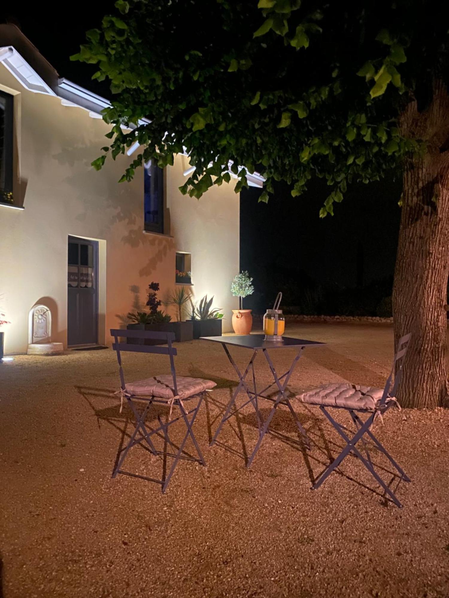 Ferienwohnung Le Domaine D'Adrien Larnage Exterior foto